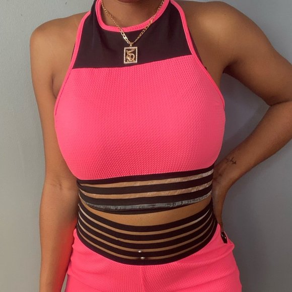 Two Piece Pink Activewear Set💕 - Picture 2 of 4